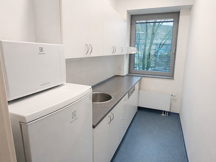 Pronájem kanceláře 24 m² - foto 4