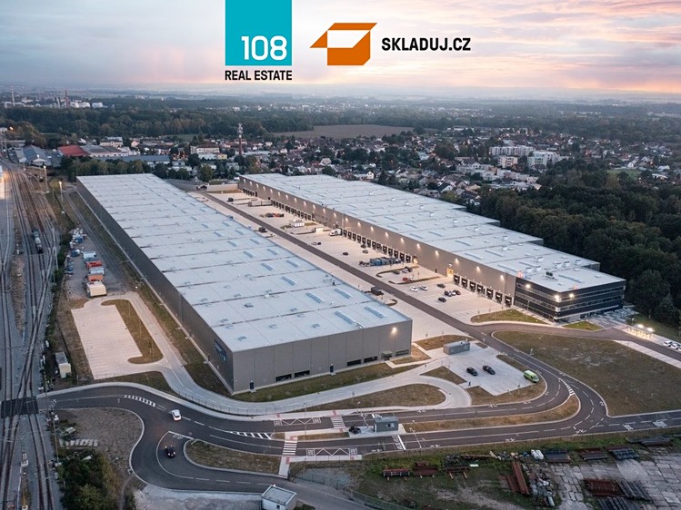 Pronájem skladového prostoru 2 500 m² - foto 1