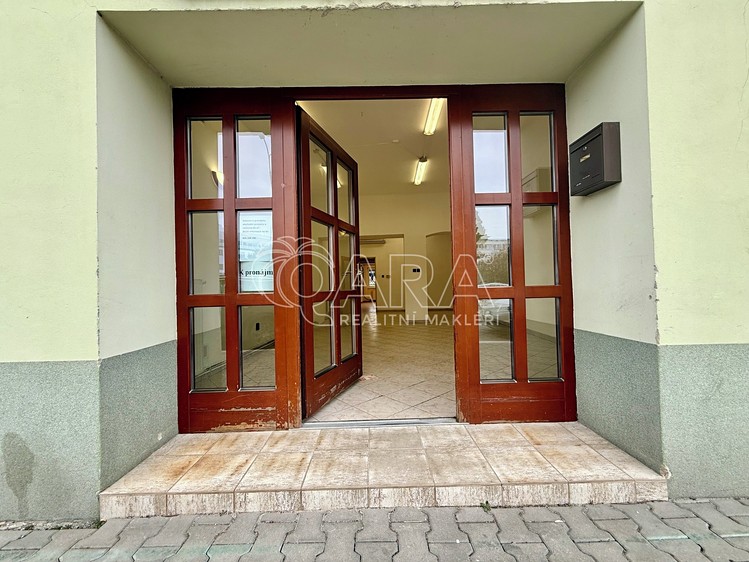 Pronájem obchodního prostoru 65 m² - foto 4
