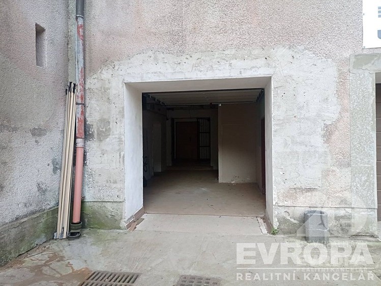 Pronájem výrobní haly, prostoru 220 m² - foto 5