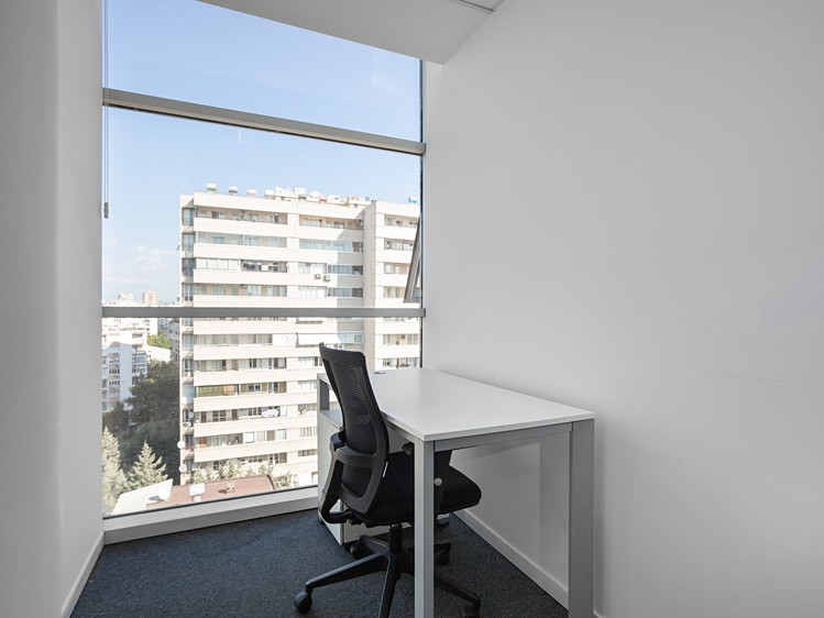 Pronájem kanceláře 50 m² - foto 1