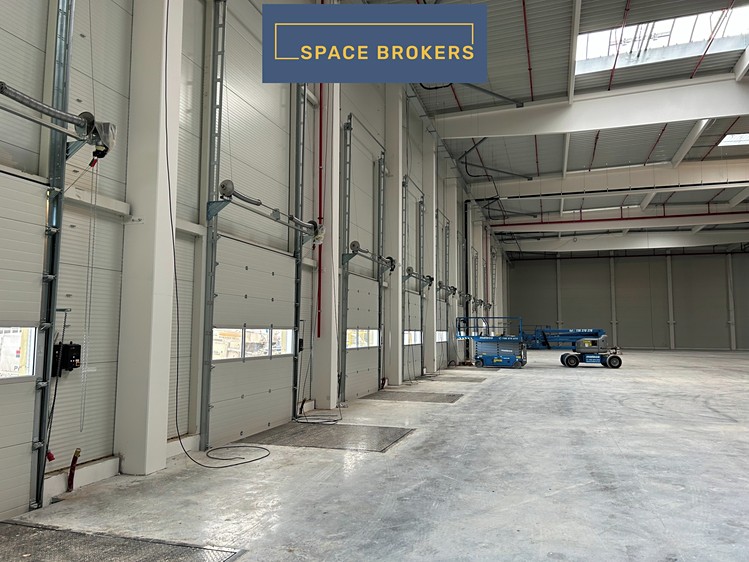 Pronájem skladového prostoru 5 900 m² - foto 3