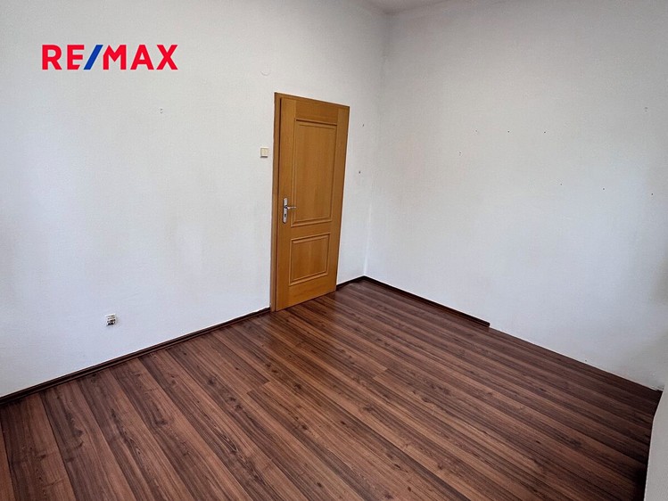 Pronájem kanceláře 70 m² - foto 7