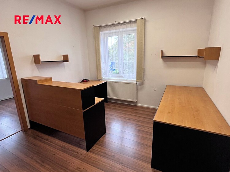 Pronájem kanceláře 70 m² - foto 6