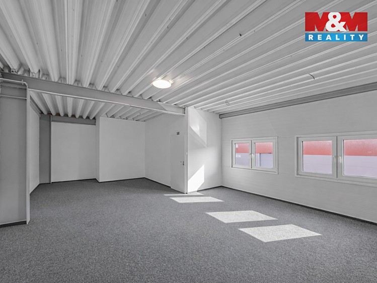 Pronájem obchodního prostoru 882 m² - foto 4