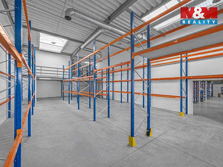 Pronájem obchodního prostoru 882 m² - foto 8