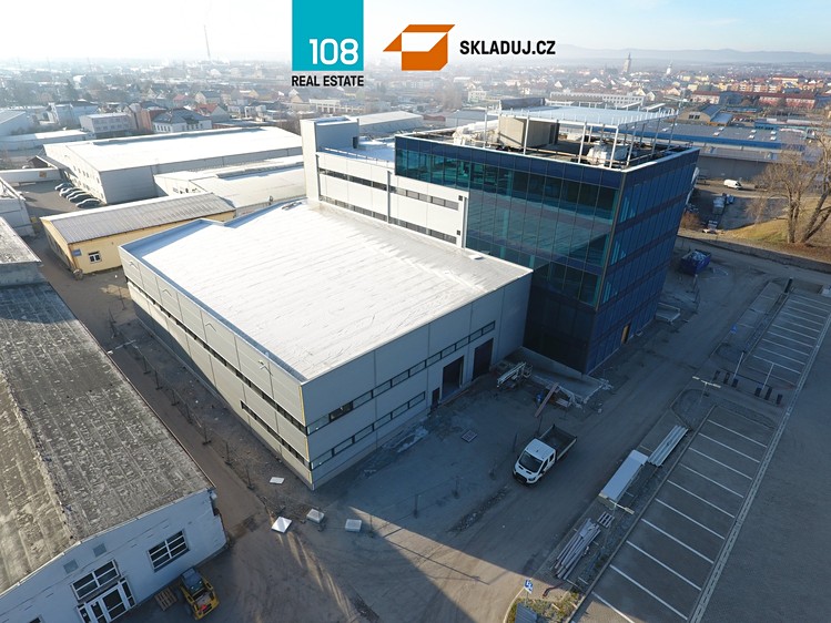 Pronájem skladového prostoru 1 100 m² - foto 1