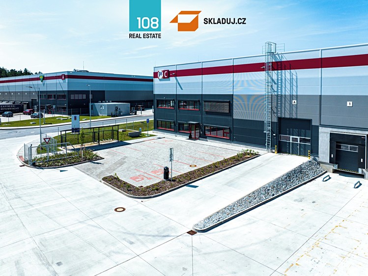 Pronájem skladového prostoru 10 000 m² - foto 1