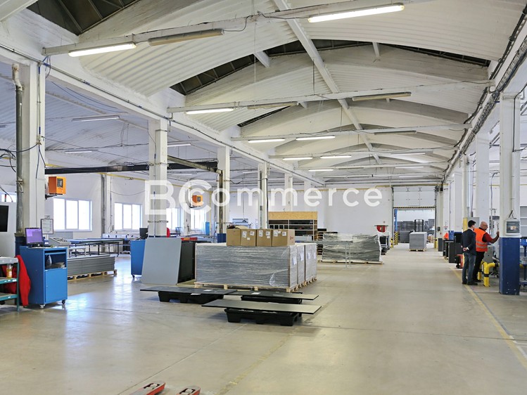 Pronájem skladového prostoru 3 207 m² - foto 1