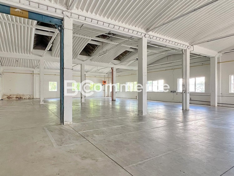 Pronájem skladového prostoru 641 m² - foto 1