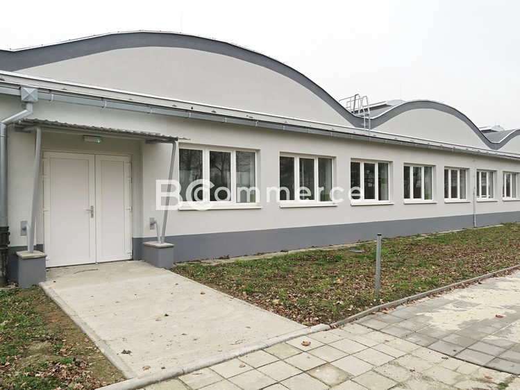 Pronájem skladového prostoru 1 100 m² - foto 1