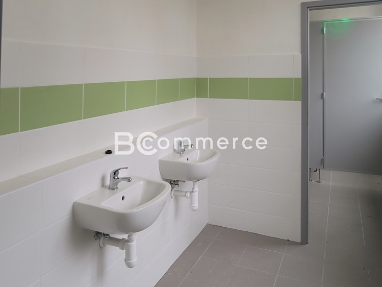 Pronájem skladového prostoru 1 100 m² - foto 7