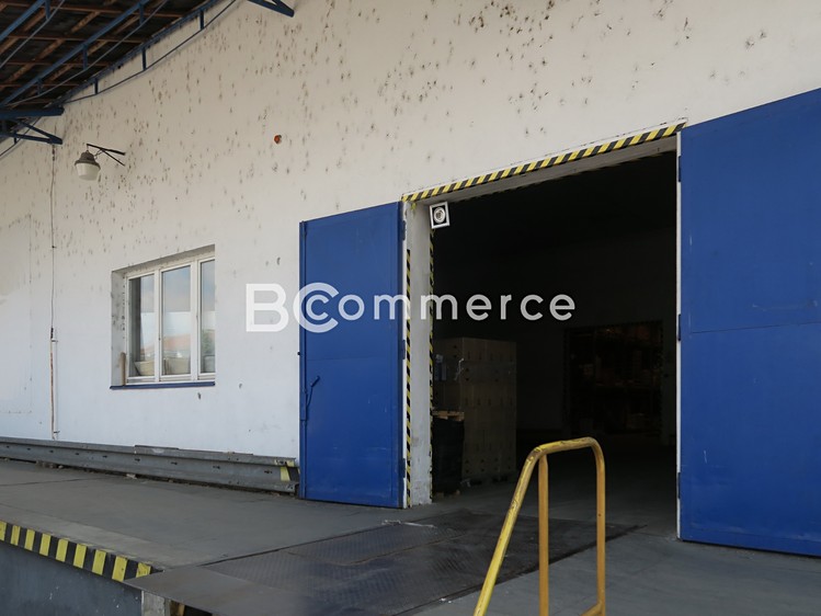 Pronájem skladového prostoru 1 672 m² - foto 3