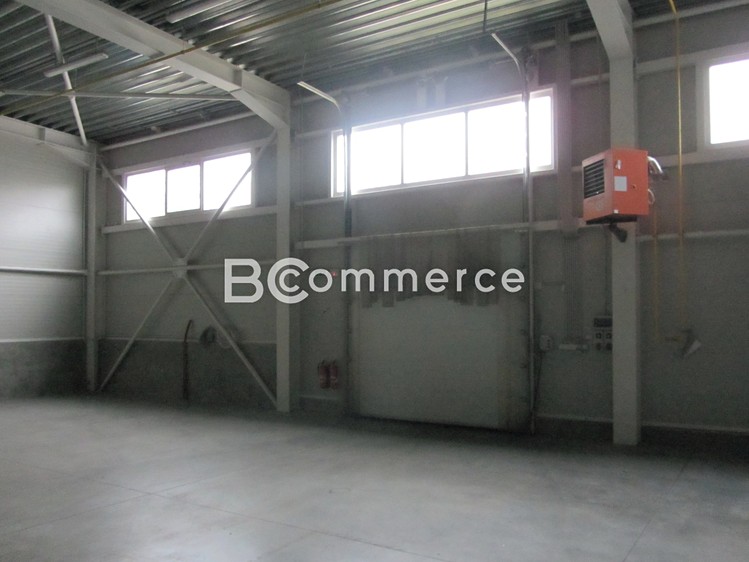 Pronájem skladového prostoru 1 400 m² - foto 4