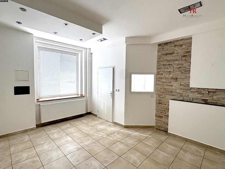Pronájem obchodního prostoru 80 m² - foto 3