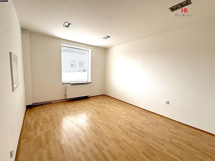 Pronájem obchodního prostoru 80 m² - foto 7