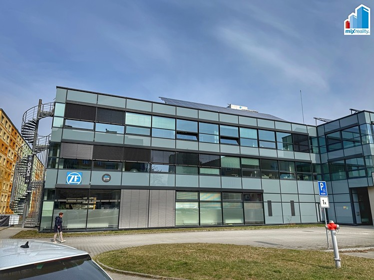 Pronájem kanceláře 2 000 m² - foto 4