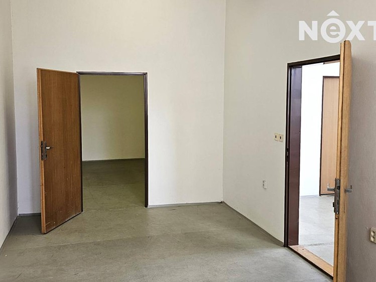 Pronájem kanceláře 68 m² - foto 8