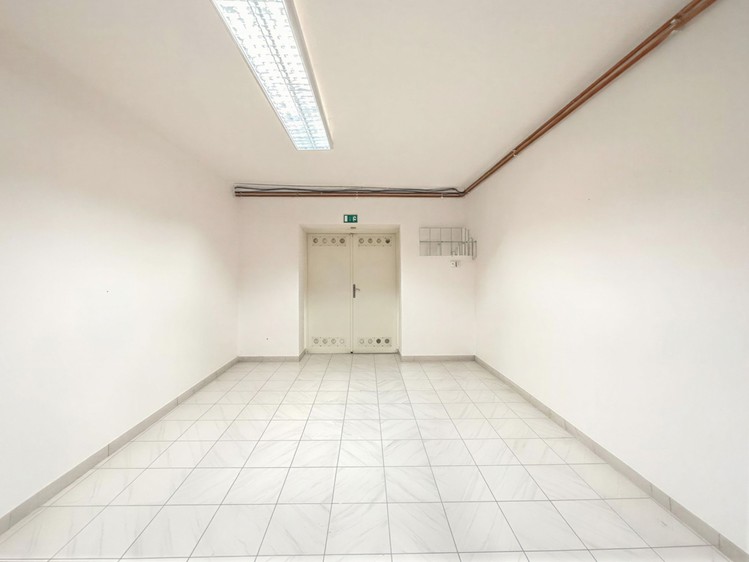 Pronájem obchodního prostoru 134 m² - foto 5