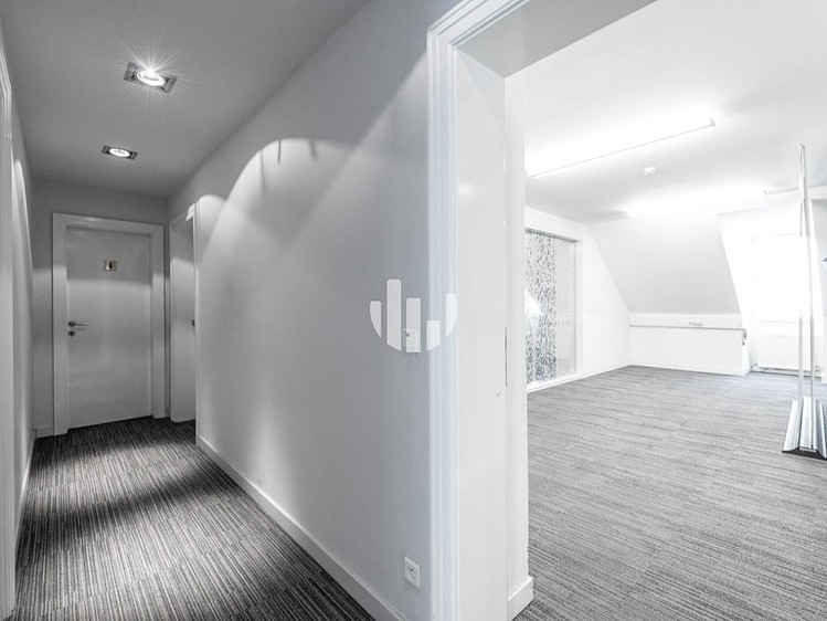 Pronájem kanceláře 282 m² - foto 6