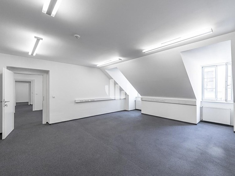 Pronájem kanceláře 282 m² - foto 5