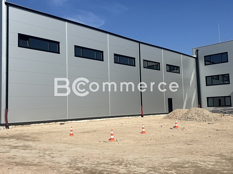 Pronájem skladového prostoru 1 395 m² - foto 3