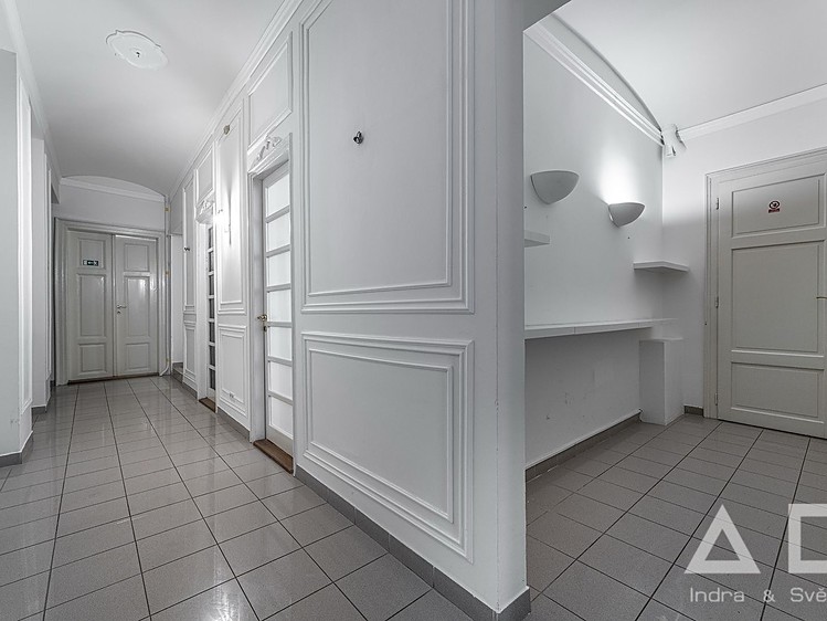 Pronájem kanceláře 134 m² - foto 4