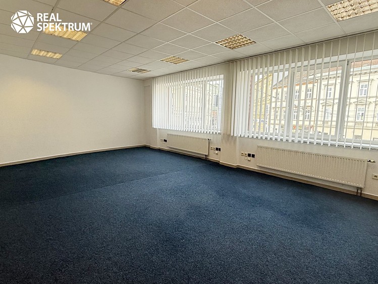 Pronájem kanceláře 217 m² - foto 3