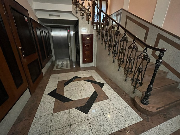 Pronájem kanceláře 85 m² - foto 8