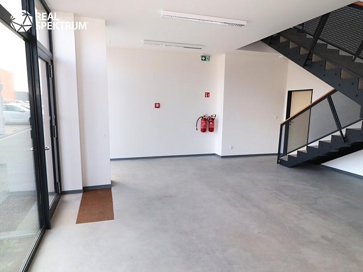 Pronájem skladového prostoru 645 m² - foto 3