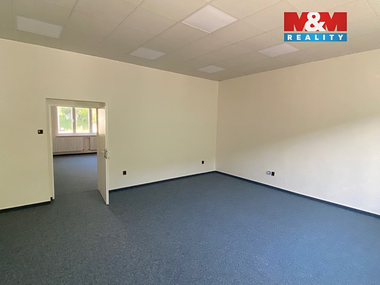 Pronájem kanceláře 56 m² - foto 2