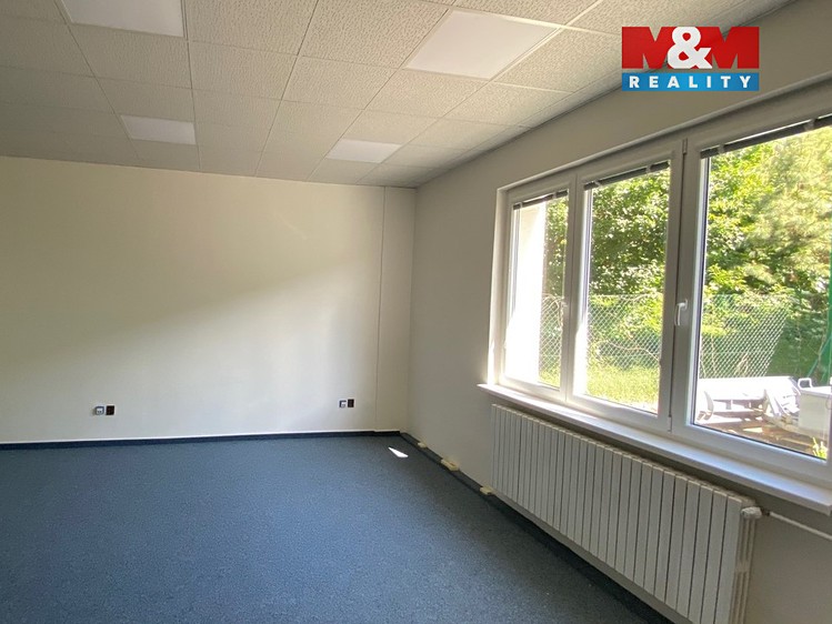 Pronájem kanceláře 56 m² - foto 4