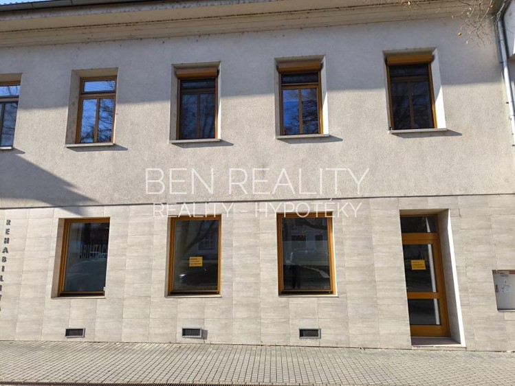 Pronájem obchodního prostoru 45 m² - foto 2