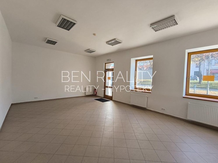 Pronájem obchodního prostoru 45 m² - foto 4
