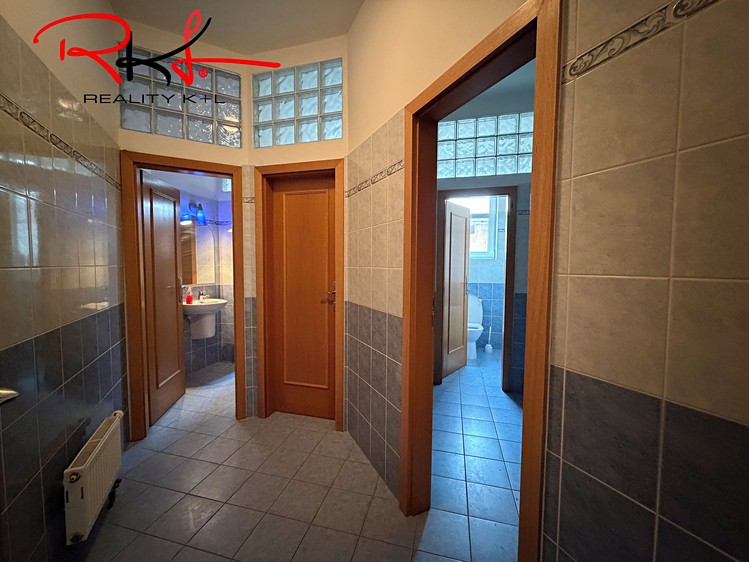 Pronájem kanceláře 46 m² - foto 4