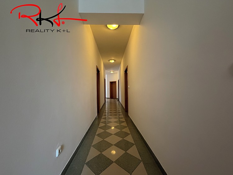Pronájem kanceláře 46 m² - foto 7