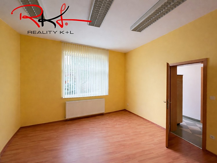 Pronájem kanceláře 46 m² - foto 5