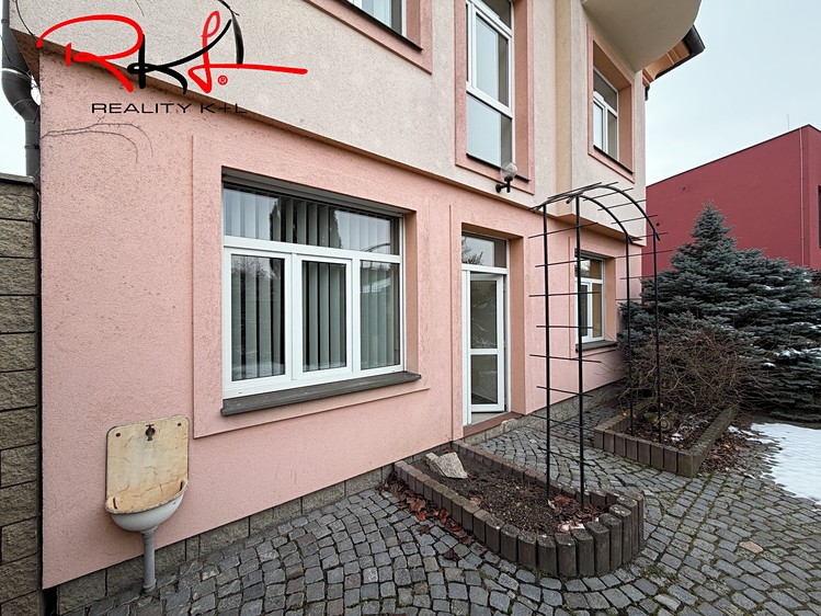 Pronájem kanceláře 46 m² - foto 8
