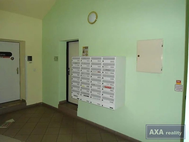 Pronájem kanceláře 15 m² - foto 8