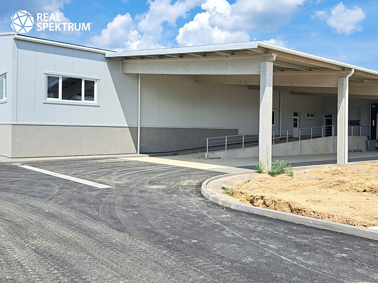 Pronájem výrobní haly, prostoru 983 m² - foto 1