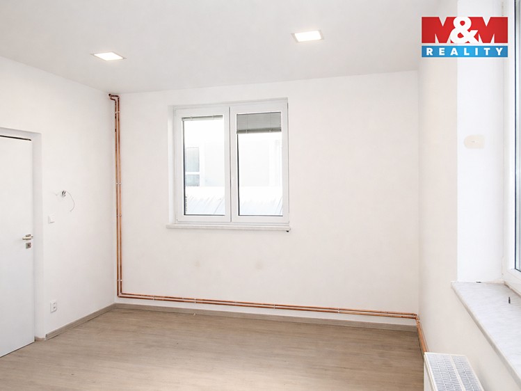 Pronájem kanceláře 13 m² - foto 4