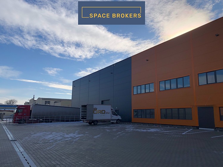 Pronájem skladového prostoru 4 500 m² - foto 1
