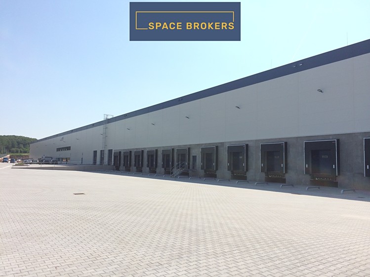 Pronájem skladového prostoru 11 700 m² - foto 1