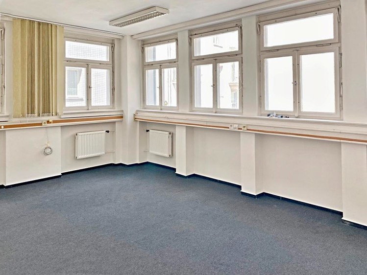 Pronájem kanceláře 25 m² - foto 2