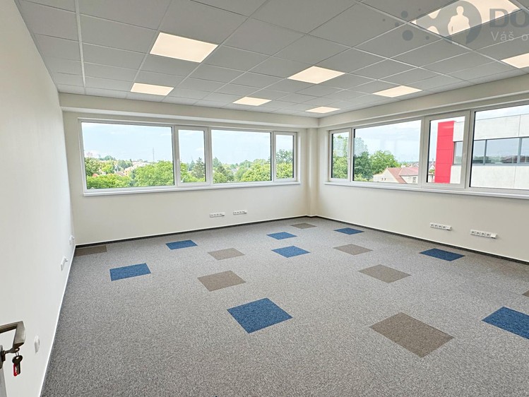 Pronájem kanceláře 577 m² - foto 6