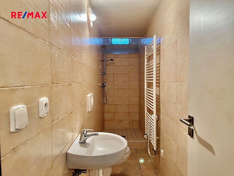 Pronájem komerční nemovitosti 95 m² - foto 4