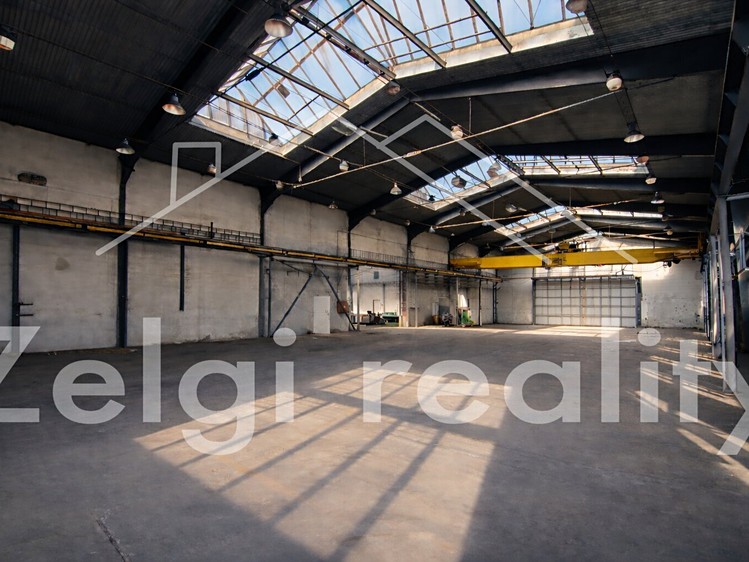 Pronájem výrobní haly, prostoru 1 920 m² - foto 4