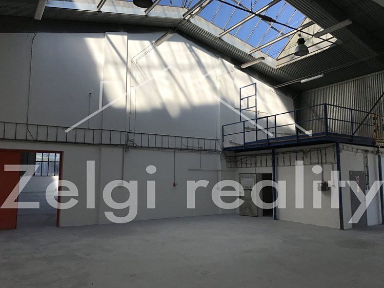 Pronájem skladového prostoru 1 705 m² - foto 8