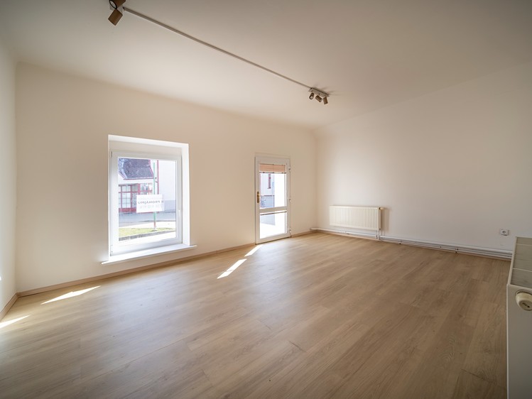 Pronájem obchodního prostoru 31 m² - foto 1