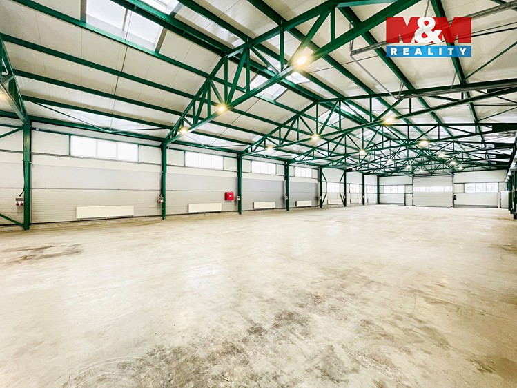 Pronájem výrobní haly, prostoru 1 070 m² - foto 3